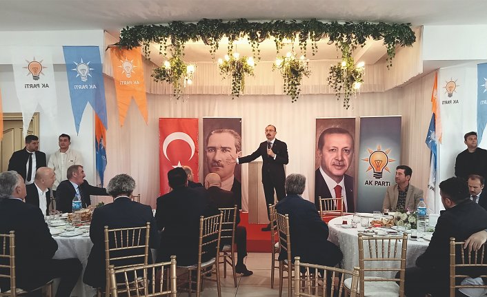 Ticaret Bakanı Muş, Samsun'da iş insanları ve STK temsilcileriyle bir araya geldi