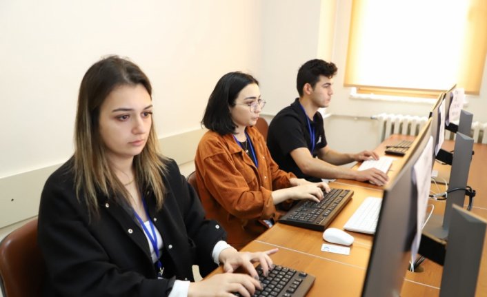 TOGÜ öğrencileri katıldıkları klavye yarışmasında başarılı oldu