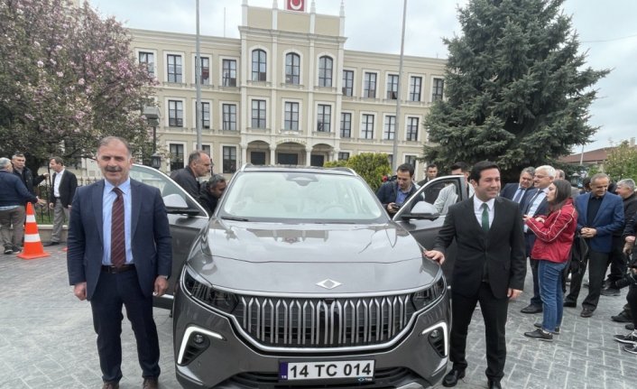Yerli otomobil Togg, Bolu'da vatandaşlara tanıtılıyor