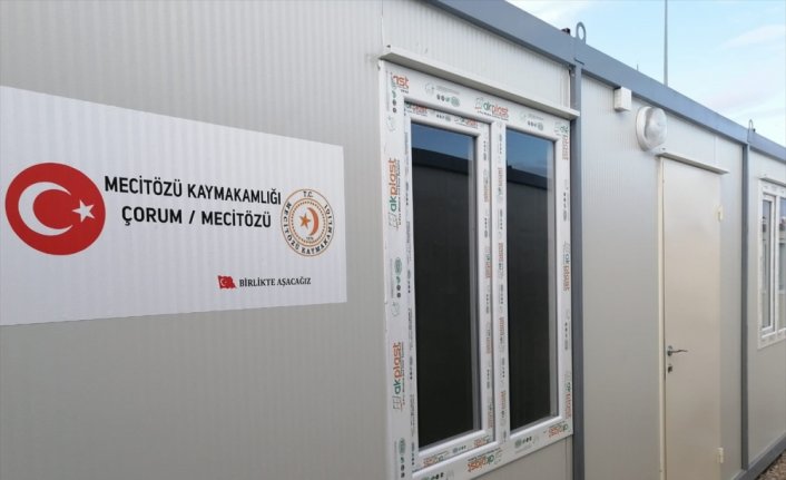 Çorum'un Mecitözü ilçesinden deprem bölgesine konteyner desteği