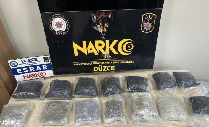 Düzce'de uyuşturucuyla yakalanan otobüs şoförü gözaltına alındı