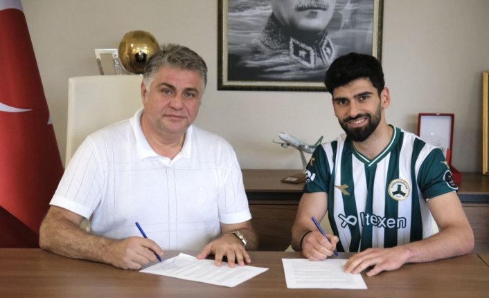 Giresunspor'da iki oyuncunun sözleşmesi yenilendi