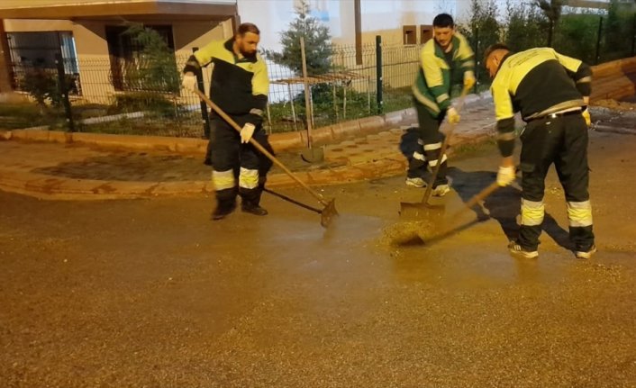 Keçiören’de selin izleri temizleniyor