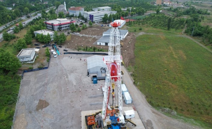 Zonguldak Bülent Ecevit Üniversitesinde sondaj kulesi ve uygulama laboratuvarları açıldı