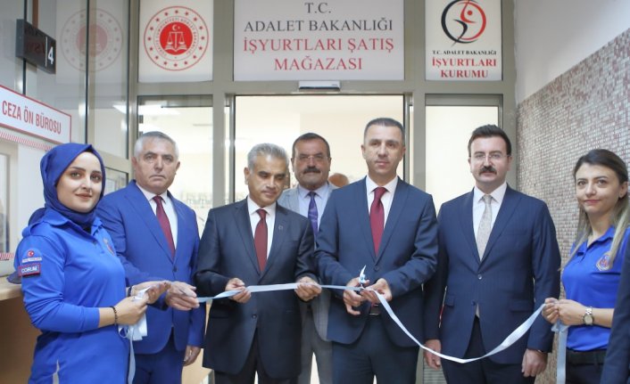 Hükümlülerin ürettiği ürünler Çorum adliyesinde satışa sunuluyor