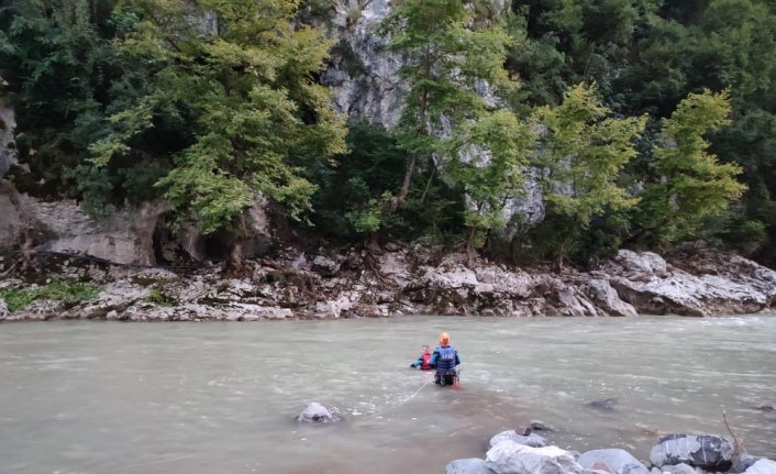 Kastamonu'da bir kişi Devrekani Çayı'nda kayboldu