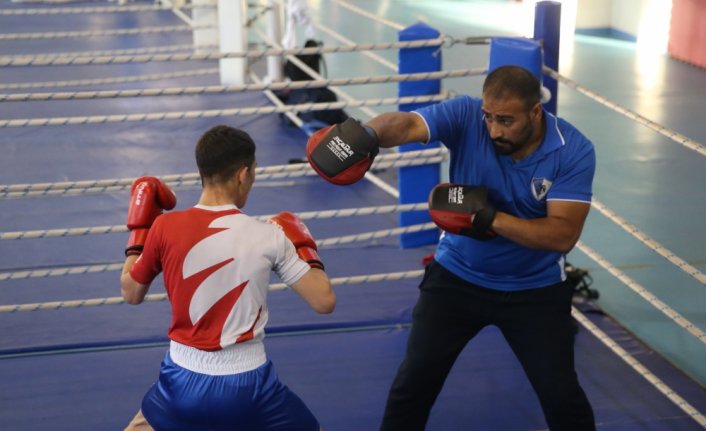 Yıldız Erkek Boks Milli Takımı Avrupa'da altın madalya peşinde