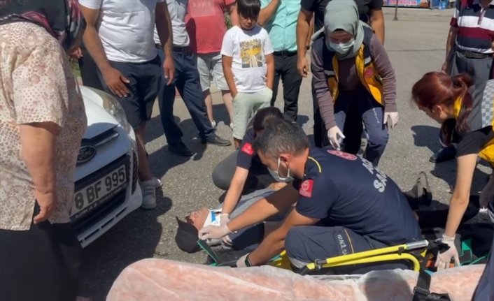 Karabük'te otomobilin çarptığı yaşlı adam hastaneye kaldırıldı