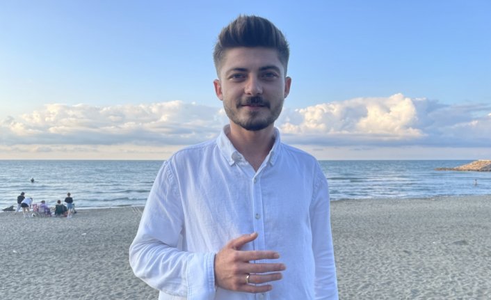 Ordu'da evlenme teklifi sırasında yüzüğü denize düşüren genç, kız arkadaşıyla nişanlandı