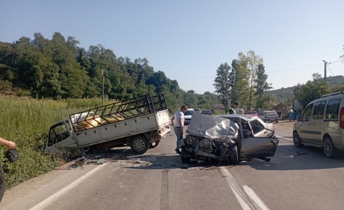 Ordu'da otomobil ile kamyonet çarpıştı 1 kişi öldü