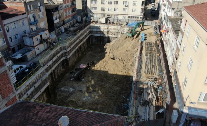 Samsun'da iki mahallede mekanik katlı otopark inşası sürüyor