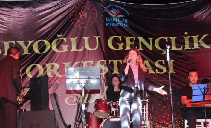 Taşova'da gençlik konseri düzenlendi