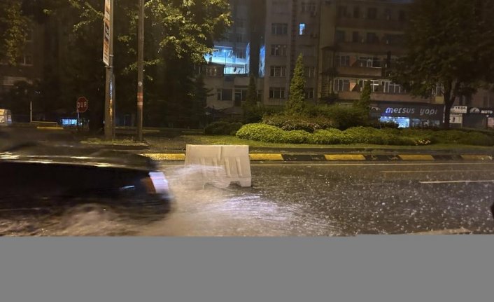Trabzon'da sağanak etkili oldu