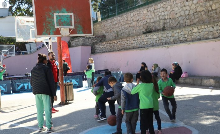Amasya’da ilkokul öğrencilerine 15 ayrı spor branşı tanıtıldı