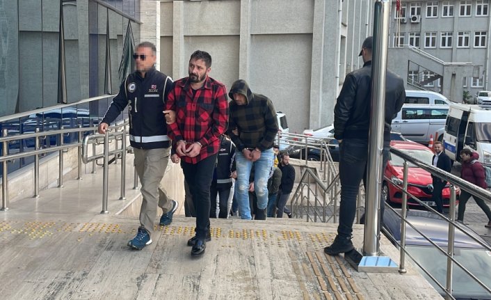 Zonguldak'ta “Kafes“ operasyonunda yakalanan 13 zanlı adliyede