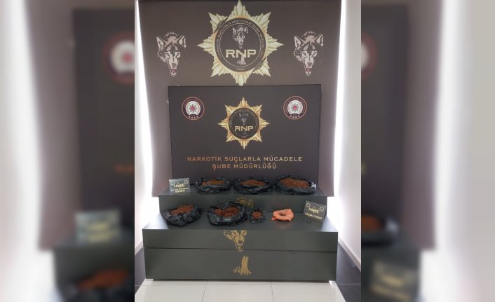 Rize'de 5 kilogram sentetik uyuşturucu ele geçirilen operasyonda 2 şüpheli tutuklandı