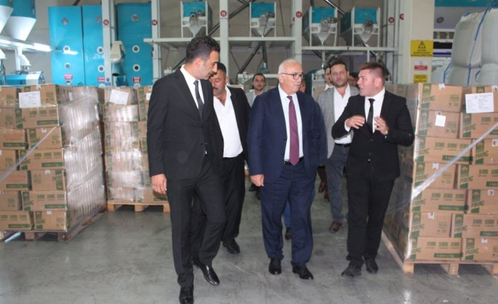 Tarım Kredi Genel Müdürü Aydın, kurumun Samsun'daki fabrikasında inceleme yaptı