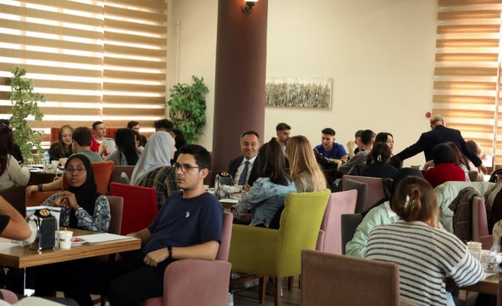 TOGÜ'de dil kafe açıldı