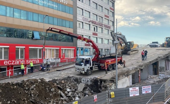 Zonguldak'ta Fevkani Köprüsü yıkılıyor