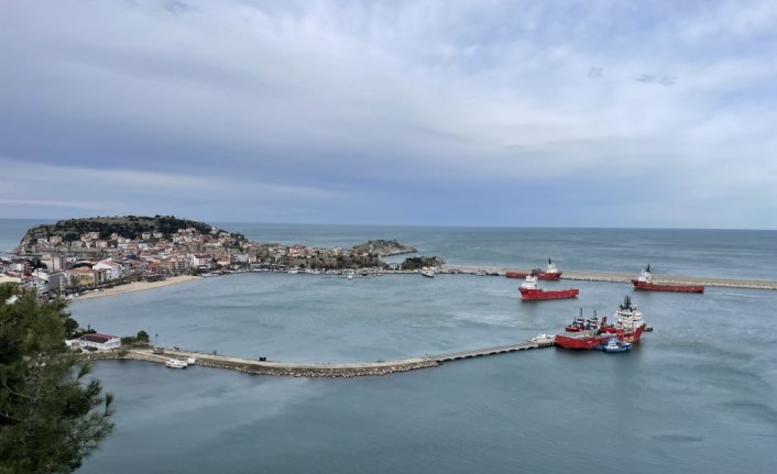 Bartın'da balıkçılar fırtına uyarısı üzerine tedbir aldı