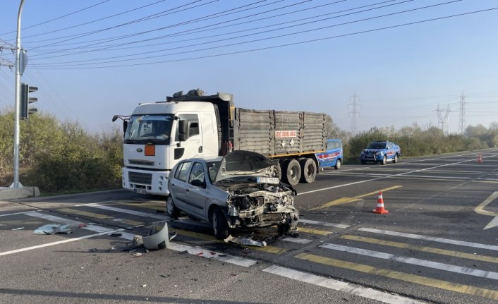 Bolu'da sis zincirleme trafik kazasına neden oldu