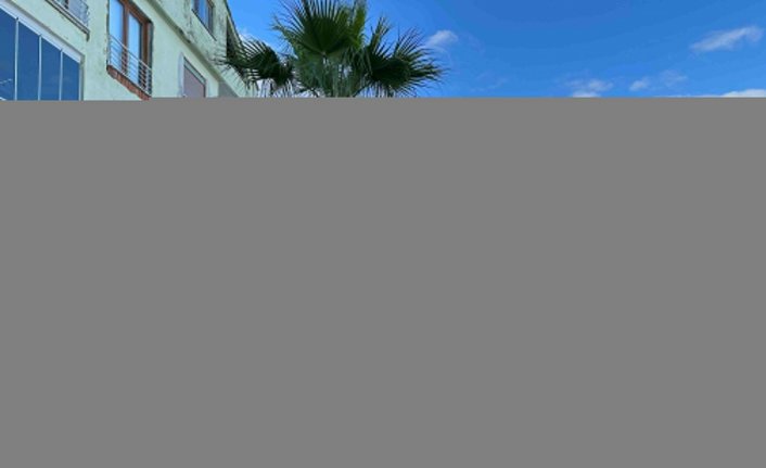 Sinop'ta denizin taşması sonucu sokaklar su altında kaldı