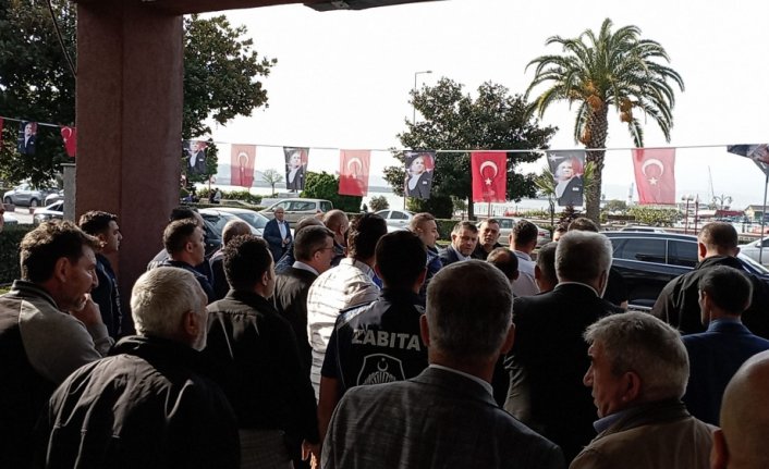 Zonguldak'ta ilçe belediye meclis toplantısı öncesinde tartışma