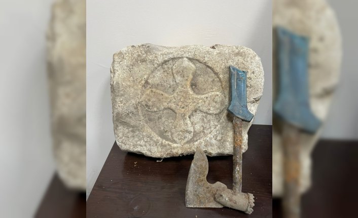 Amasya'da kaçak kazı yapan 4 kişi yakalandı