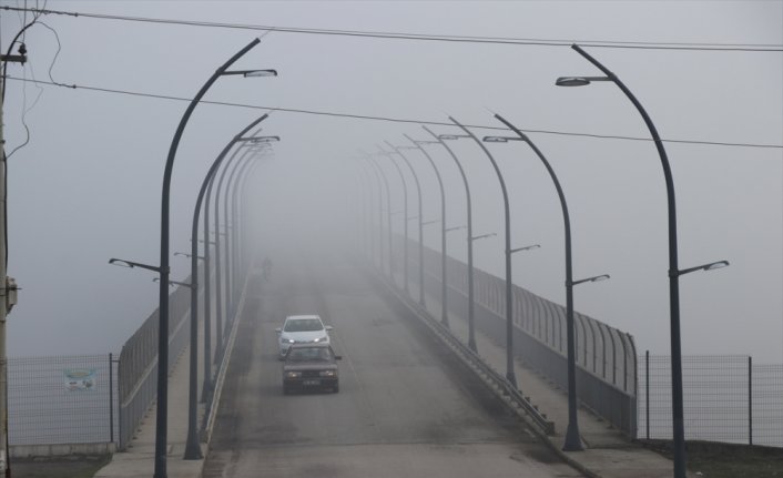 Bolu, Düzce ve Karabük'te sis etkili oldu