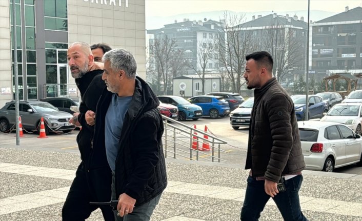 Bolu'da çaldığı cep telefonunu satmaya çalışırken yakalanan zanlı tutuklandı