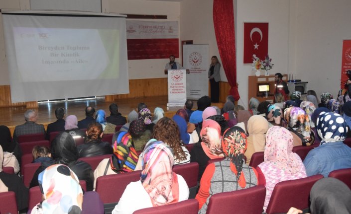 Espiye'de söyleşi düzenlendi