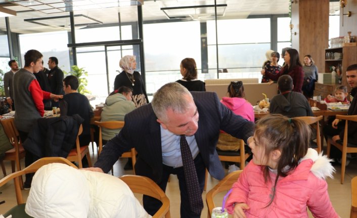 Havza Belediyesinden özel öğrencilere kahvaltı