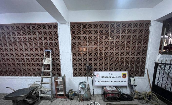 Samsun'da kaçak kazı yapan 8 kişi suçüstü yakalandı