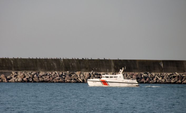 Zonguldak'ta batan geminin kayıp 7 personelini arama çalışmaları sürüyor