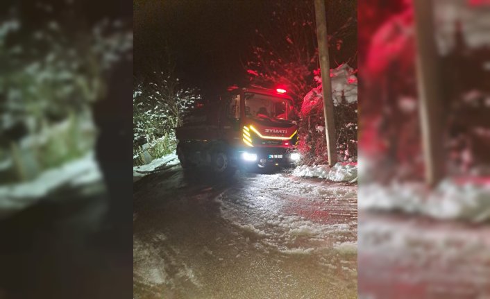 Karabük'te tek katlı ahşap ev yandı