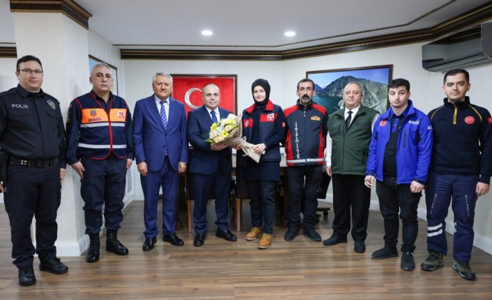 112 Acil Çağrı Merkezi çalışanlarından Vali Ünsal'a ziyaret