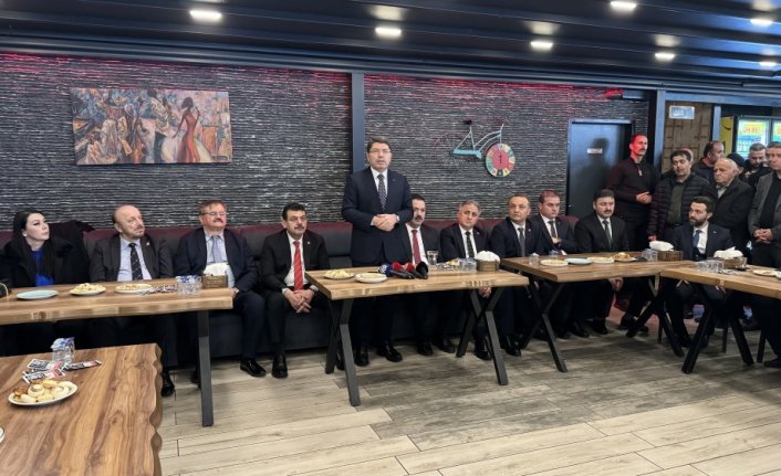 Adalet Bakanı Tunç, Zonguldak'ta sivil toplum kuruluşu temsilcileriyle buluştu: