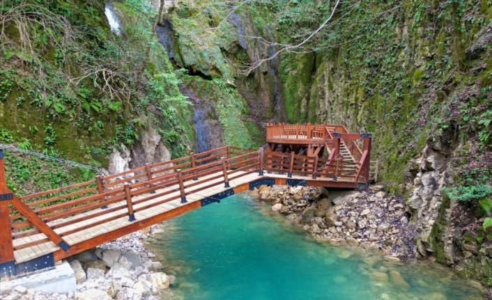 Akçakoca'nın saklı güzelliği Aktaş Şelalesi gezginlerin yeni ekoturizm rotası olacak