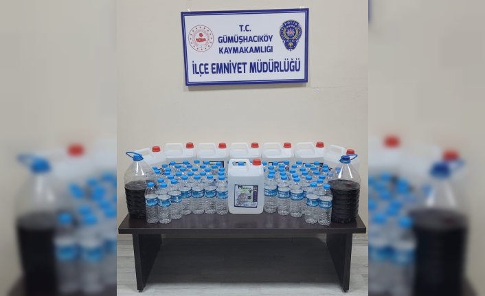Amasya'da sahte içki operasyonunda 2 zanlı yakalandı