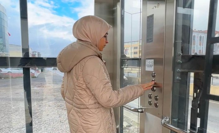 Bafra'da Şehit Ramis İleri Üst Geçidindeki asansör hizmete sunuldu