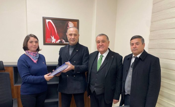 Bartın Belediye Başkanı Fırıncıoğlu, İlçe Seçim Kuruluna adaylık başvurusunu yaptı