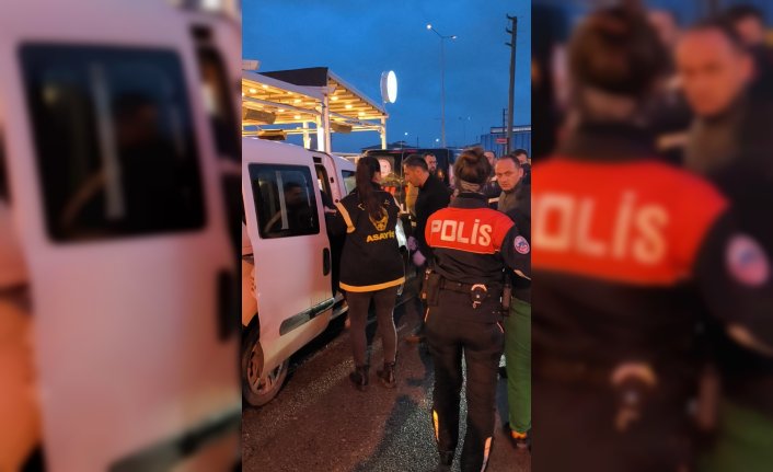 Düzce'de fuhşa aracılık yaptıkları öne sürülen 5 kişi yakalandı