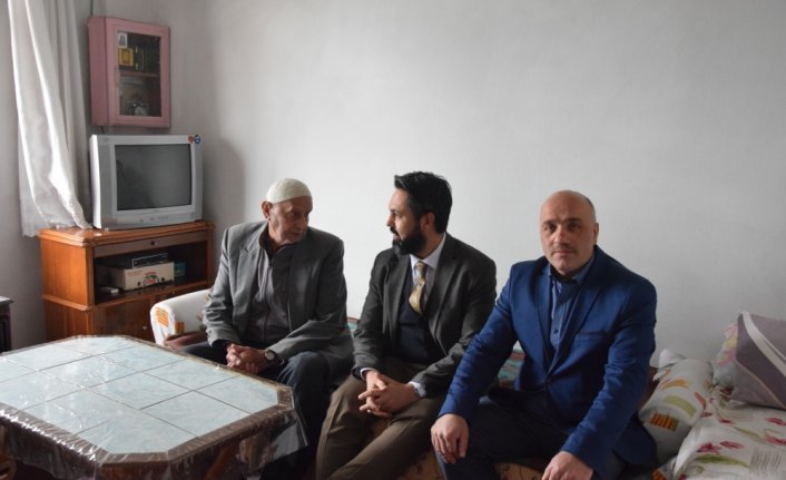 Espiye Müftüsü Gülbe'den hasta ve yaşlılara moral ziyareti