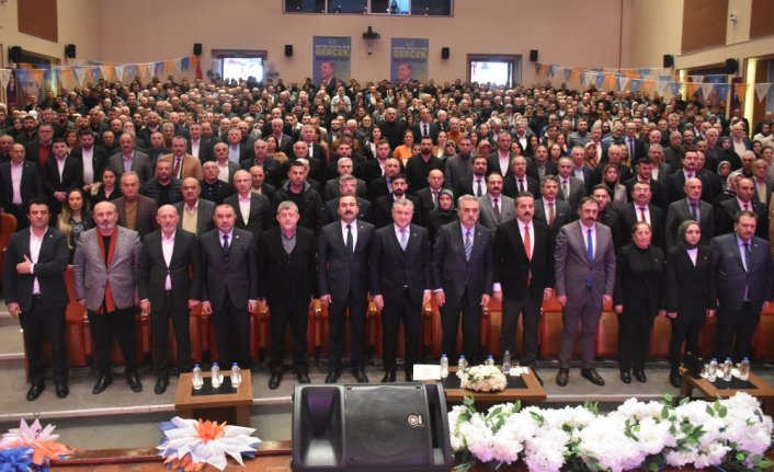 Gençlik ve Spor Bakanı Bak, Artvin'de belediye başkan adayları tanıtım töreninde konuştu: