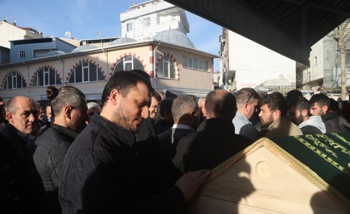 İstanbul'da metrobüs kazasında ölen sürücünün cenazesi Ordu'da defnedildi