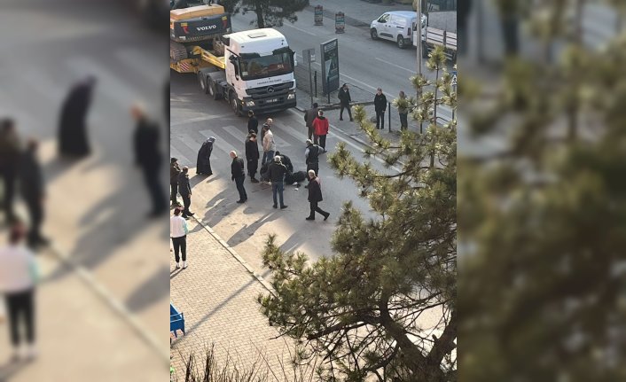 Karabük'te otomobilin çarptığı yaya ağır yaralandı
