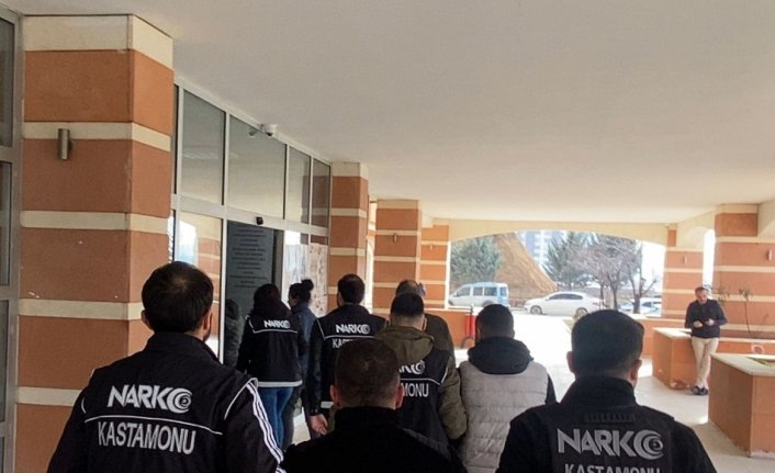 Kastamonu'da düzenlenen uyuşturucu operasyonunda 3 kişi tutuklandı