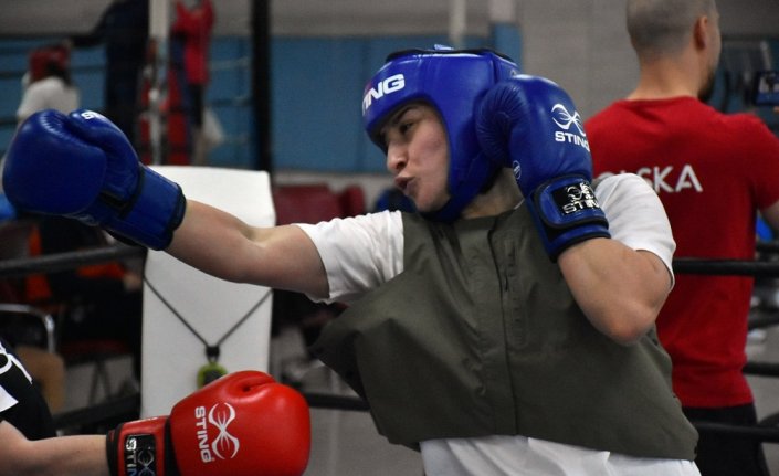 Milli boksör Buse Naz Çakıroğlu, Tokyo'da kaçırdığı altını Paris'te kazanmak istiyor: