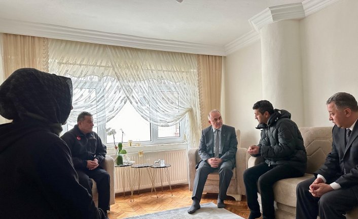 Ordu Valisi Erol, depremzedeleri ziyaret etti