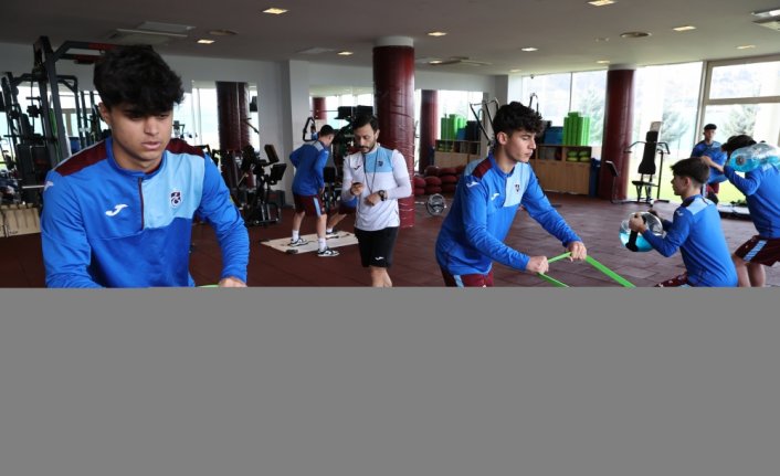 Özkan Sümer Futbol Akademisinde bilgilendirme toplantısı yapıldı